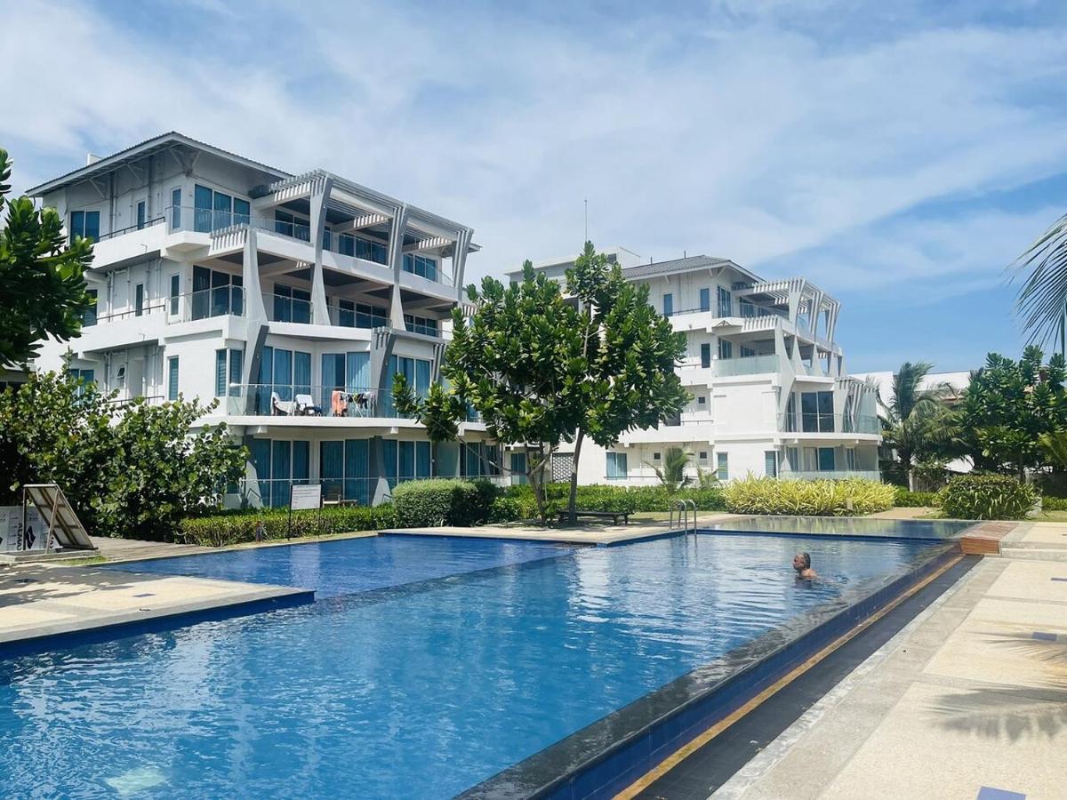 Trincomalee Ocean Front Condos Esterno foto