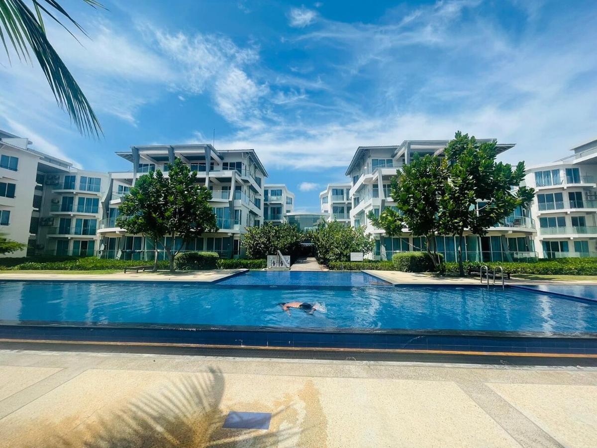 Trincomalee Ocean Front Condos Esterno foto
